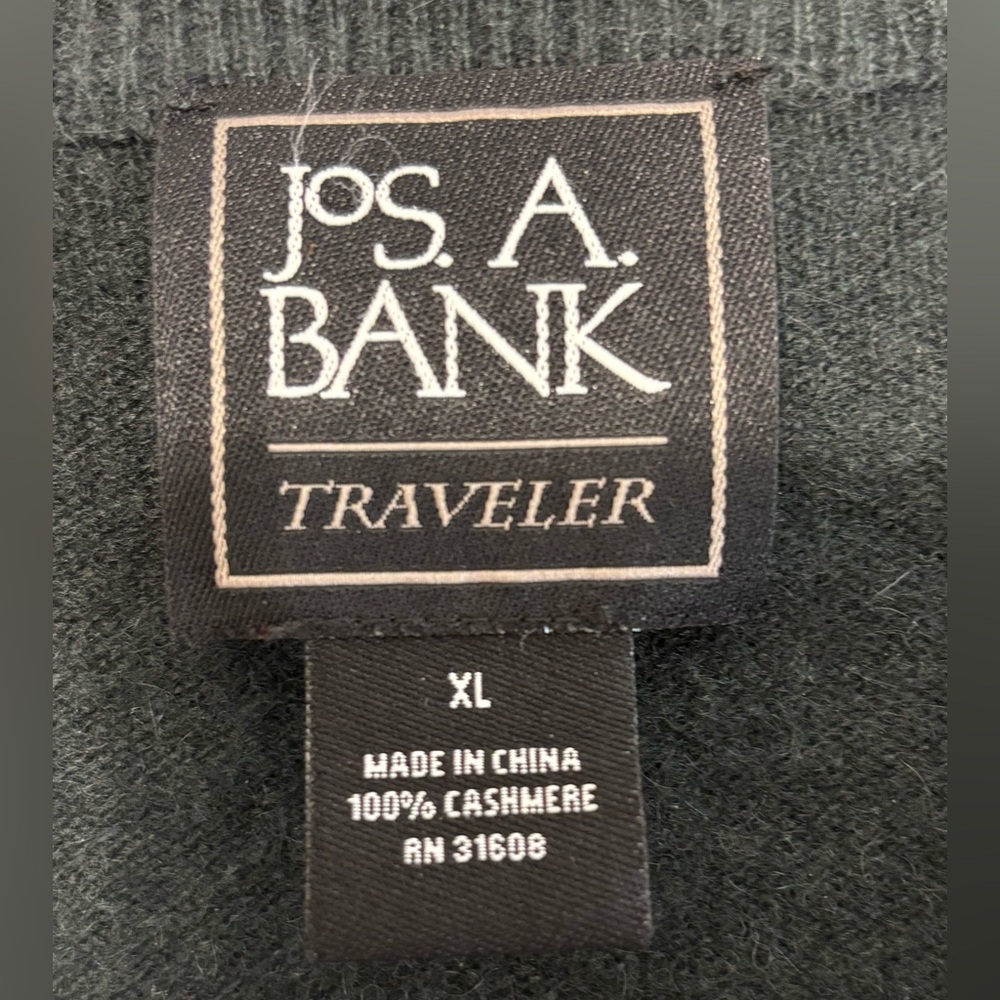 Jos A Bank Men’s 100% Cashmere sweater
Size XL V-Neck Dark Green preppy - Picture 4 of 6